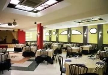 Rea Hotel